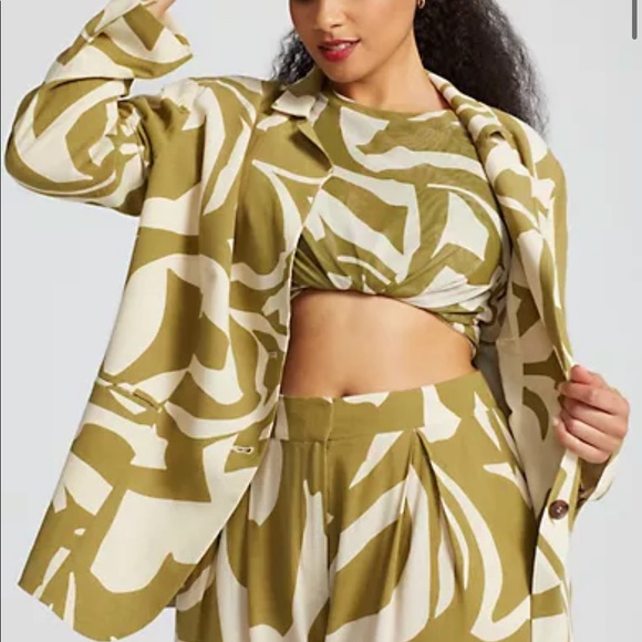 Liliana Printed Blazer - Gabrielle Union X FTF - Picture 2 of 5